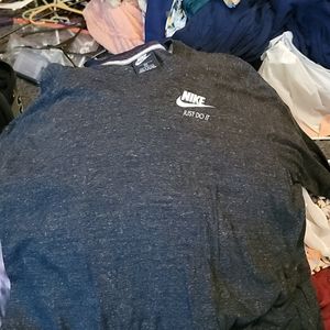 Nike long sleeve 3x black and white